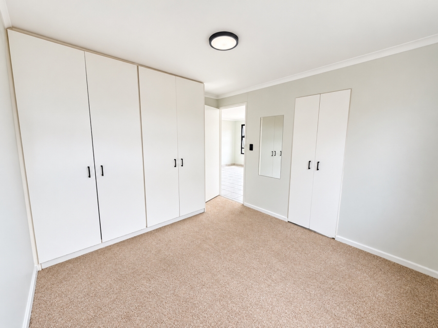 4 Bedroom Property for Sale in Bothasig Western Cape
